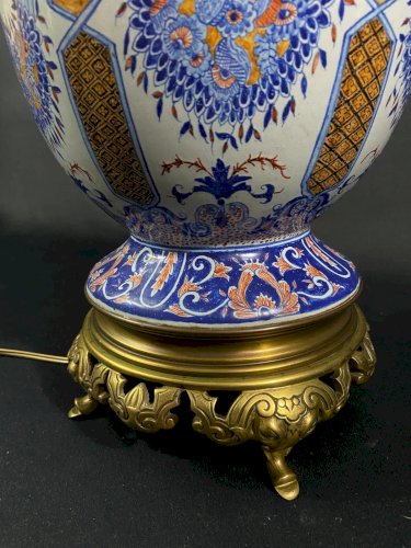 Très grande lampe en faïence de Desvres sur monture bronze fin XIXe 1880