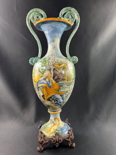Très imposant vase XIXe faïence italienne Majolique Urbino décor Grèce antique