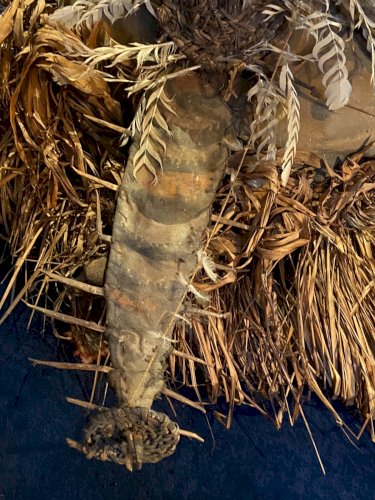 Très impressionnant masque casque conique rituel du feu Baining Sepik Papouasie