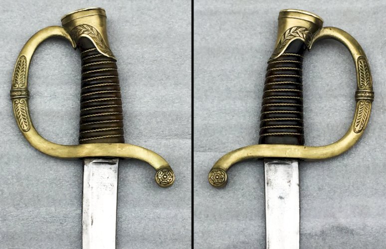 TRES RARE & MASSIF SABRE DE CANONNIER FRANCAIS OFFICIER MANUF DE KLINGENTHAL ORIGINAL