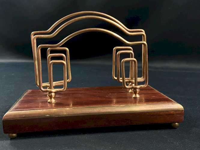 Trieur à courrier en acajou et laiton époque 1930 - 1950