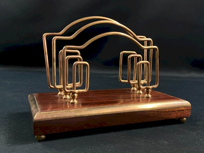 Trieur à courrier en acajou et laiton époque 1930 - 1950