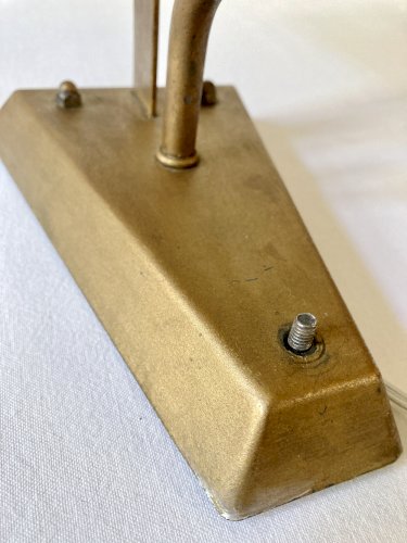 Trio d'appliques murales en métal doré et Perspex effet glace, années 1960-70