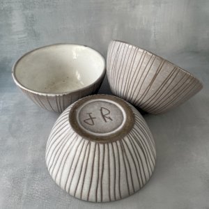 Ceramic bowl trio signed JR YP? to be identified, DLG Jacques Pouchain