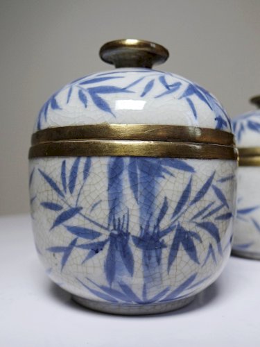 Trio de Gaiwans, petites tasses à thé couvertes chinoises porcelaine peinte main
