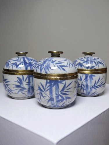 Trio de Gaiwans, petites tasses à thé couvertes chinoises porcelaine peinte main