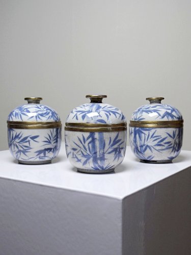 Trio de Gaiwans, petites tasses à thé couvertes chinoises porcelaine peinte main