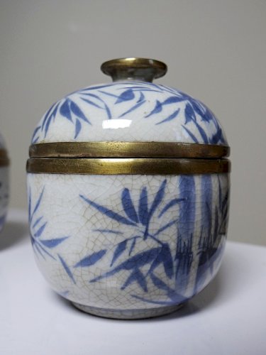 Trio de Gaiwans, petites tasses à thé couvertes chinoises porcelaine peinte main