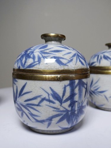 Trio de Gaiwans, petites tasses à thé couvertes chinoises porcelaine peinte main