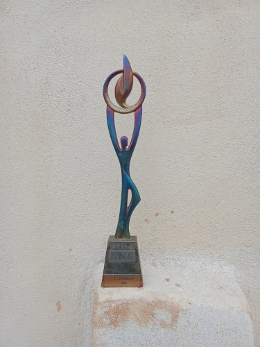 Trophée ancien de tennis signé Bernard Butsch