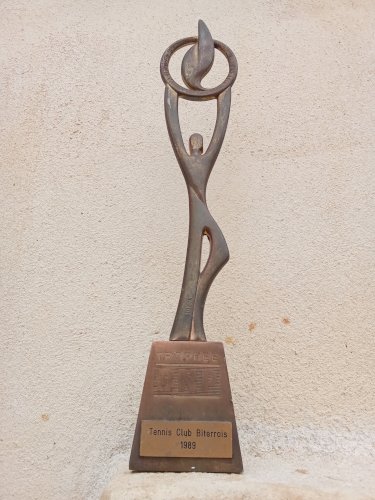 Trophée ancien de tournoi de tennis 