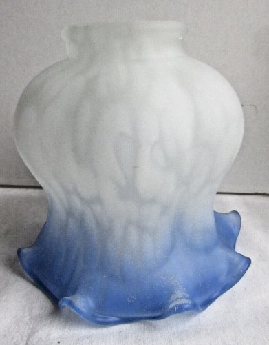 Tulipe de lampe, verre bicolore nervuré bleu et blanc, fleur à 8 pétales