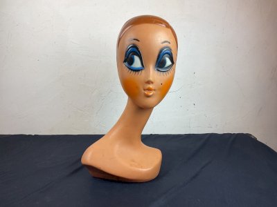 TWIGGY Tête à Chapeau perruques mannequin  Modele HUARD 1971  Vintage