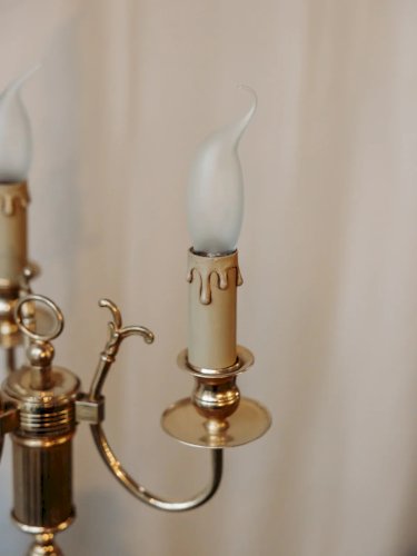 Ulysse, le chandelier en laiton doré N°30