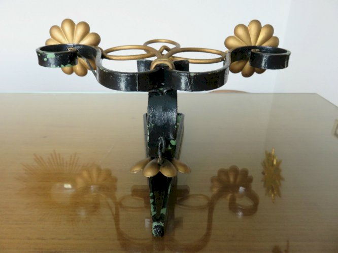UNE DOUBLE ET UNE SIMPLE APPLIQUE EN FER FORGE ANNEES 30 40 