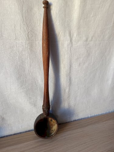 Ustensile de cuisine ancien cuillère à olives en bois Collection Déco Cuisine.