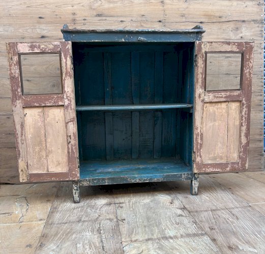 Vaisselier en teck birman avec patine dorigine