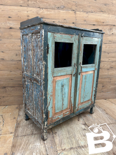 Vaisselier en teck birman avec patine dorigine