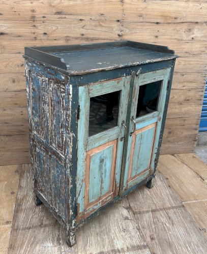 Vaisselier en teck birman avec patine dorigine