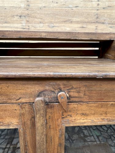 vaisselier vitré art déco en teck birman avec patine dorigine