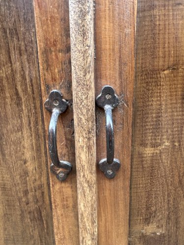 vaisselier vitré art déco en teck birman avec patine dorigine