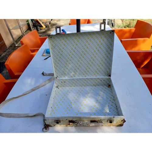 Valise Vintage en Métal de Riri , Fifi et Loulou