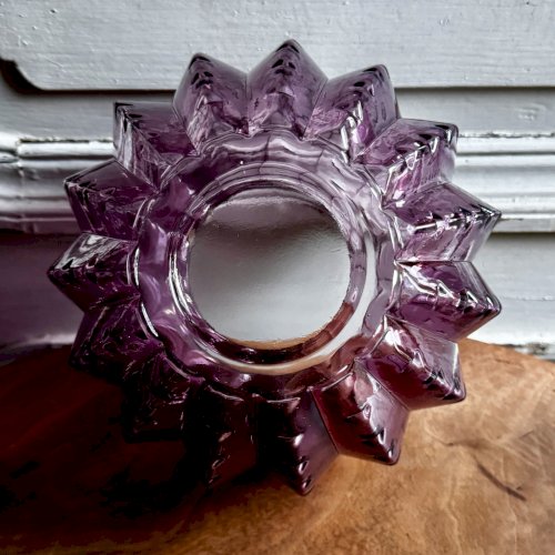 Vase à ailettes Murano Venise 1950 fond violet M3668