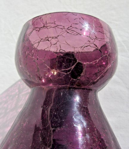 Vase à bulbe de jacinthe en verre violet craquelé, Art Déco