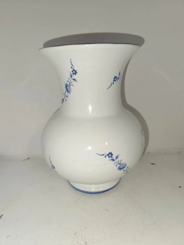 vase à decor floral signé de la poterie à la chappelle des pots en bon etat