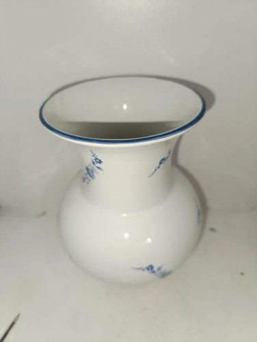 vase à decor floral signé de la poterie à la chappelle des pots en bon etat