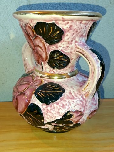 vase à decor floral vallauris signé JTF en bon etat