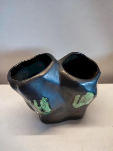 vase à double ouverture noir nacré année 50-70 en bon etat