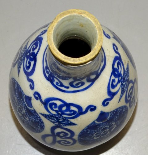 -VASE ANCIEN CERAMIQUE BLANC/BLEU DELFT ? FAÏENCE de PAUW?  1690/1710 ?   D