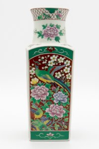 Antique Chinese porcelain vase Famille Verte – Birds and peonies – 19th century