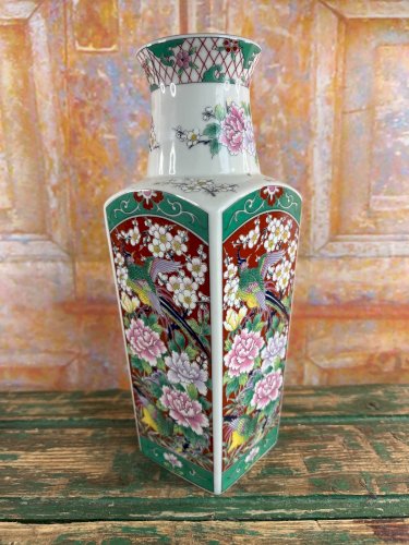 Vase ancien chinois en porcelaine Famille Verte – Oiseaux et pivoines – XIXe siè