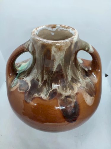 Vase ancien  en grès de Saint Amand premiere partie du 20eme siecle signé Bady en bon etat