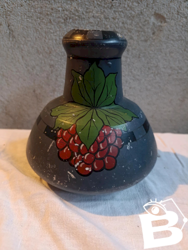 vase ancien vallauris  à decor floral signé en etat correct