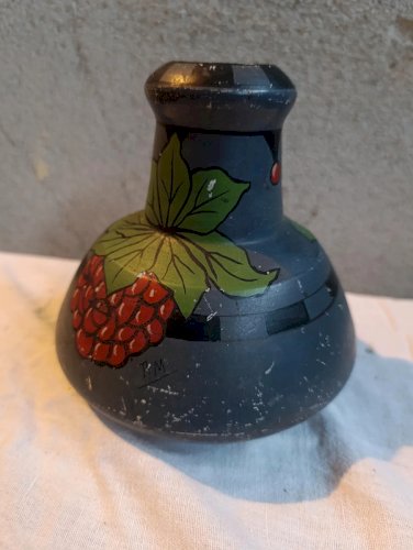 vase ancien vallauris  à decor floral signé en etat correct