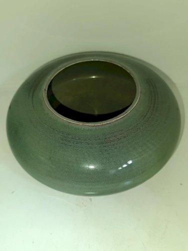 vase aplati en ceramique emaillé signé JM en bon etat