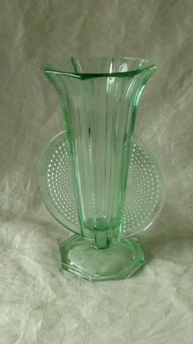 VASE ART DECO EN VERRE ANNEES 1930 **