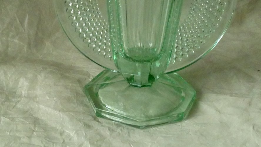 VASE ART DECO EN VERRE ANNEES 1930 **