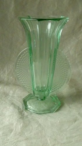 VASE ART DECO EN VERRE ANNEES 1930 **