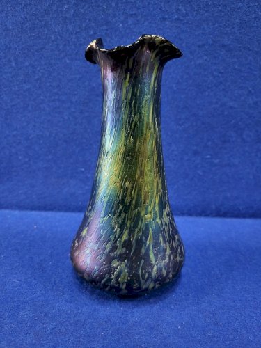 VASE ART NOUVEAU DE JOHANN LOETZ EN VERRE IRISE
