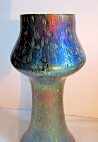 Vase Art Nouveau en verre iridescent multicolore, Loetz Kralik, 24 cm