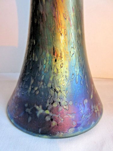Vase Art Nouveau en verre iridescent multicolore, Loetz Kralik, 24 cm