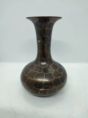 vase asiatique cloisonné en laiton  en bon etat