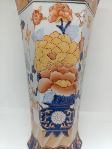 vase asiatique style imari en bon etat
