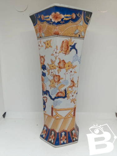 vase asiatique style imari en bon etat