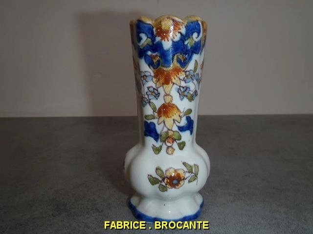 VASE AUVERGNE EN FAIENCE