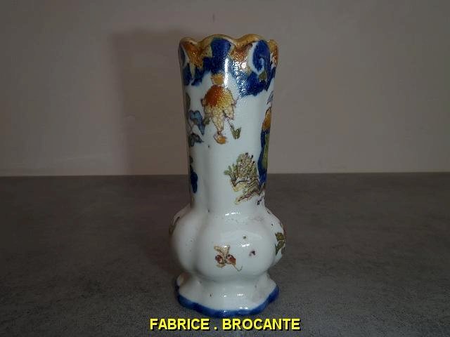 VASE AUVERGNE EN FAIENCE